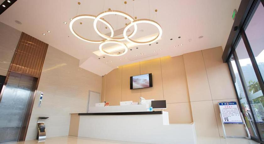 City Comfort Inn Luzhou Jiangyang District Wancheng International Exterior photo
